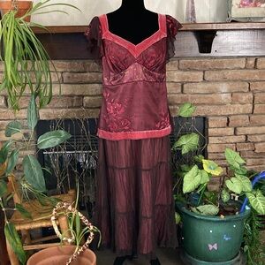 Elegant Burgundy Dress with Sheer Skirt